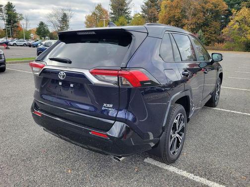 2025 Toyota RAV4 Hybrid SE