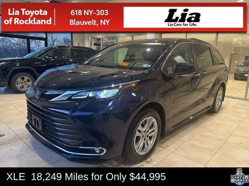 2024 Toyota Sienna XLE
