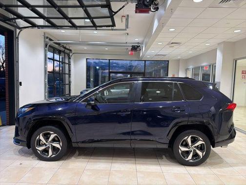 2022 Toyota RAV4 Prime SE
