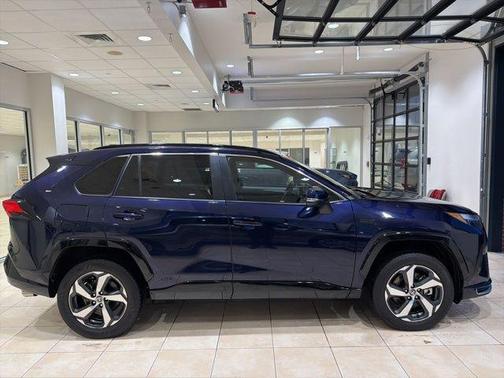 2022 Toyota RAV4 Prime SE