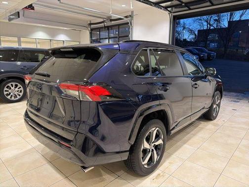 2022 Toyota RAV4 Prime SE