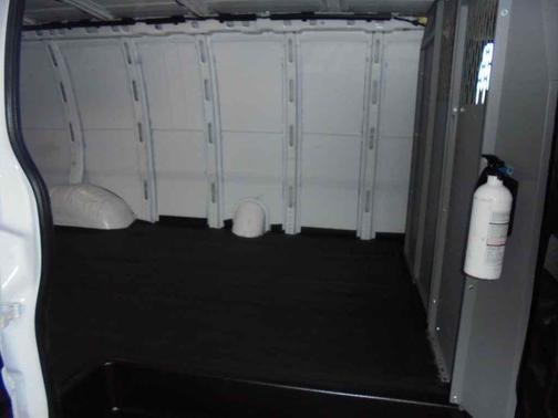 2023 GMC Savana 2500 Work Van