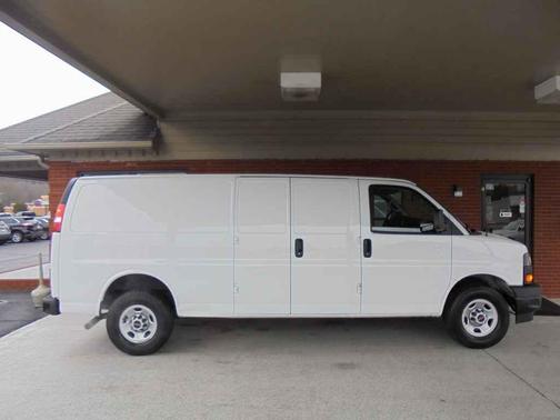 2023 GMC Savana 2500 Work Van