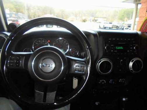 2012 Jeep Wrangler Unlimited Sahara