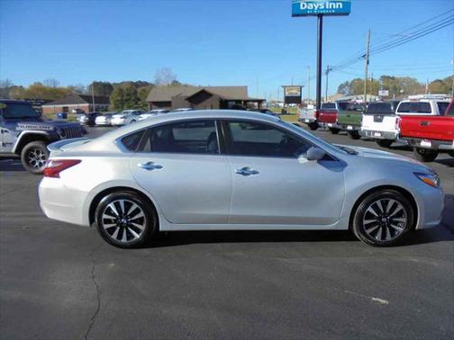 2018 Nissan Altima 2.5 SV