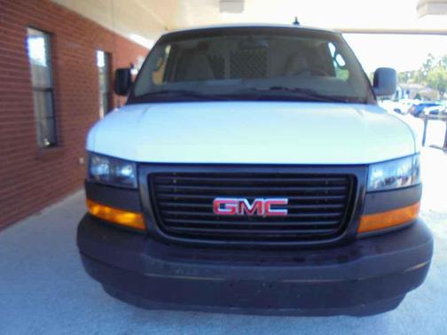2023 GMC Savana 2500 Work Van