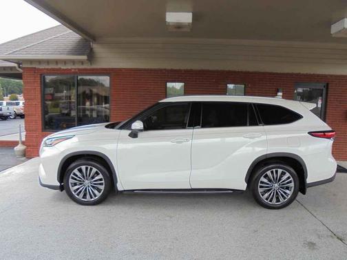Blizzard Pearl 2021 Toyota Highlander Platinum