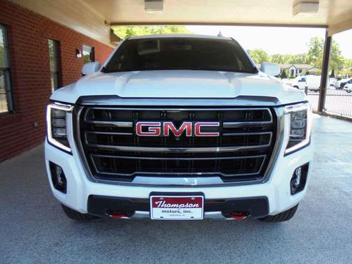 2021 GMC Yukon XL 4WD AT4