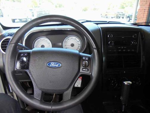 White Suede Clearcoat 2010 Ford Explorer Sport Trac XLT