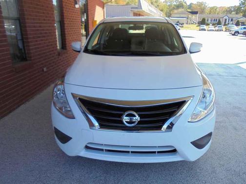 2019 Nissan Versa 1.6 S+