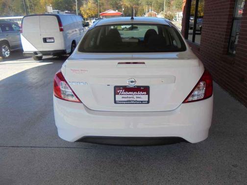 2019 Nissan Versa 1.6 S+