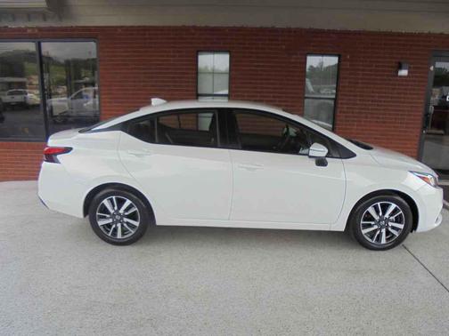 2020 Nissan Versa 1.6 SV