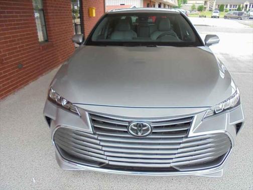 2022 Toyota Avalon XLE