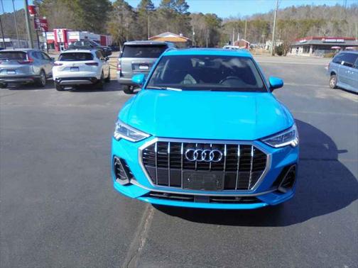 2023 Audi Q3 Premium 45 TFSI S line quattro Tiptronic