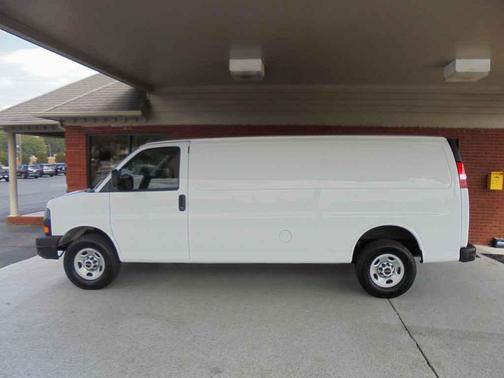 2023 GMC Savana 2500 Work Van