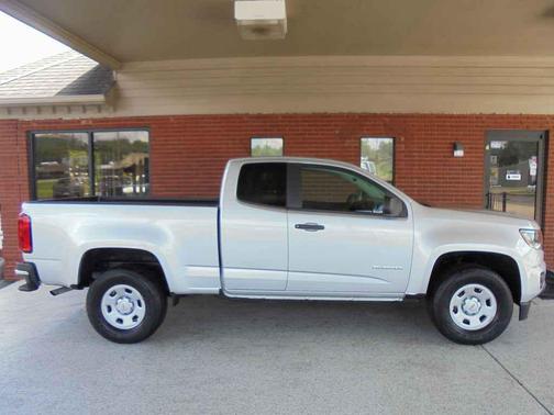 Silver Metallic 2018 Chevrolet Colorado WT