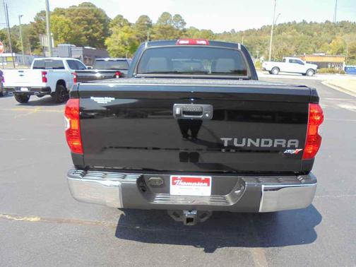 2017 Toyota Tundra SR5
