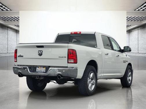 2017 RAM 1500 SLT