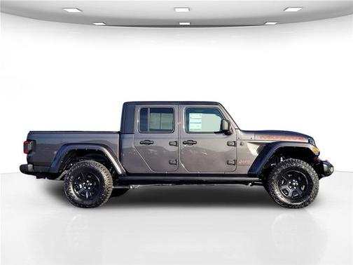 Granite Crystal Clearcoat Metallic 2022 Jeep Gladiator MOJAVE