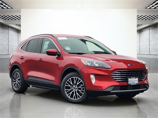 2022 Ford Escape TITANIUM