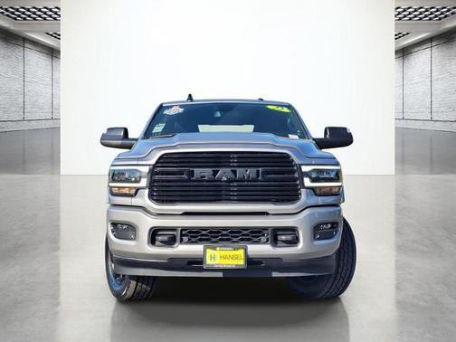 Billet Silver Metallic Clearcoat 2022 RAM 3500 LARAMIE