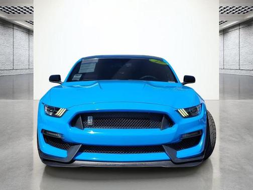 GRABBER BLUE 2017 Ford Mustang SHELBY GT350