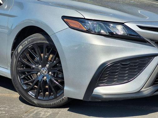 2021 Toyota Camry SE NIGHTSHADE