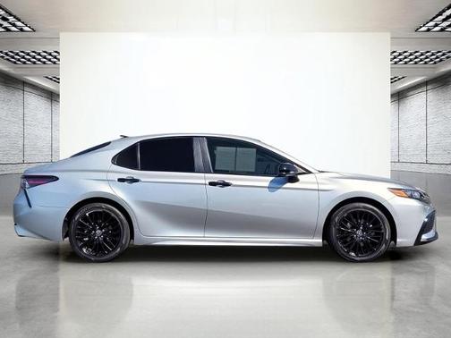 2021 Toyota Camry SE NIGHTSHADE
