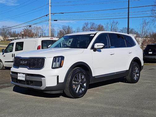 2023 Kia Telluride LX