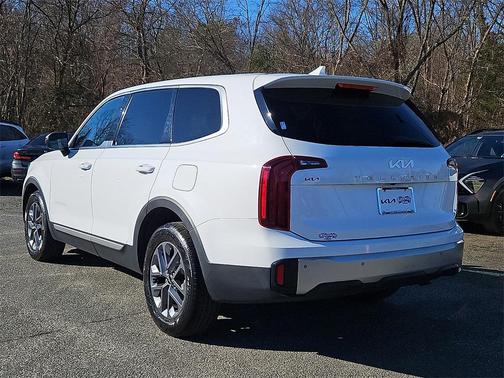 2023 Kia Telluride LX