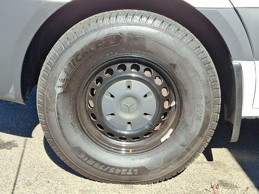 2021 Mercedes-Benz Sprinter 2500 Standard Roof