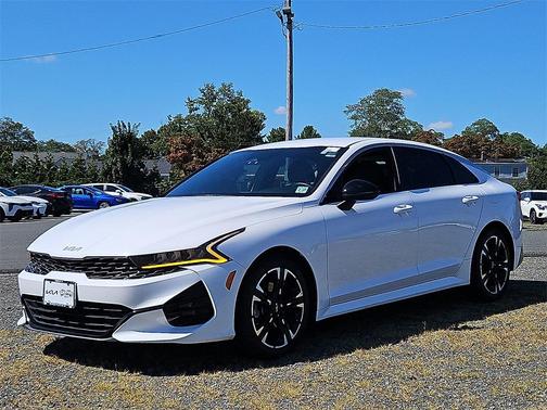 2022 Kia K5 GT-Line