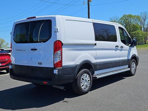 2022 Ford Transit-250 Base