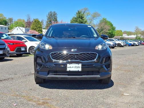 Black Cherry 2022 Kia Sportage LX