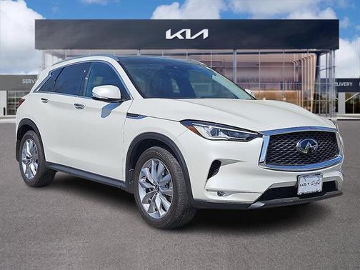 2022 INFINITI QX50 LUXE AWD