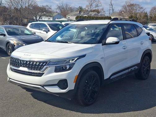 2023 Kia Seltos Nightfall Edition