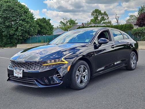 2022 Kia K5 LXS