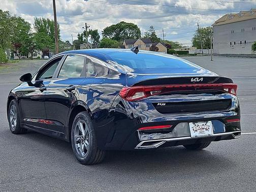 2022 Kia K5 LXS