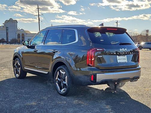 2025 Kia Telluride S