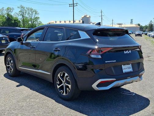 Ebony Black 2025 Kia Sportage EX