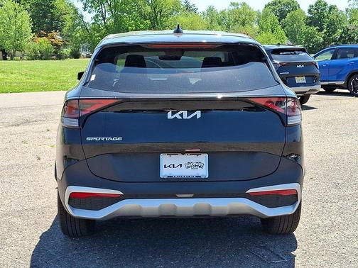 Ebony Black 2025 Kia Sportage EX
