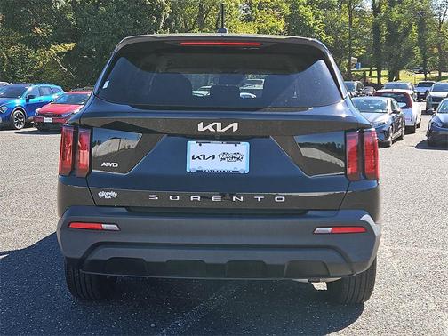 2022 Kia Sorento LX