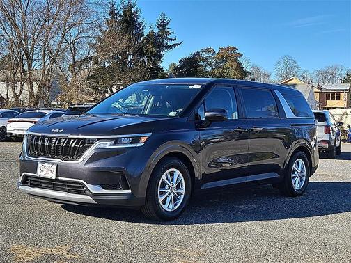 2023 Kia Carnival LX