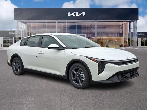 2025 Kia K4 LX