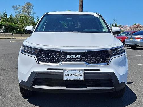 2022 Kia Sorento LX