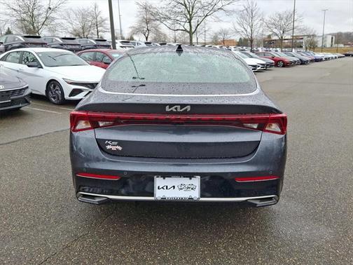2022 Kia K5 EX