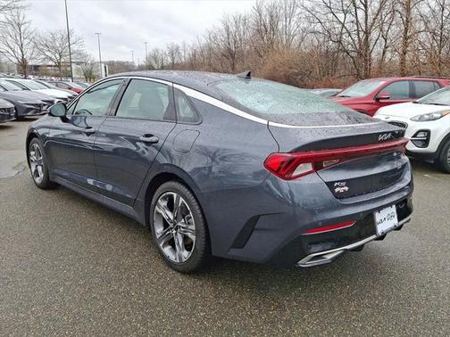 2022 Kia K5 EX
