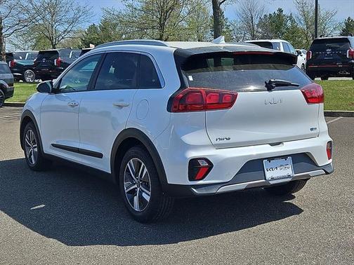 2022 Kia Niro LXS