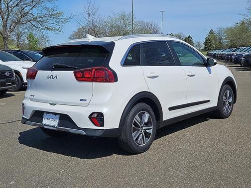 2022 Kia Niro LXS