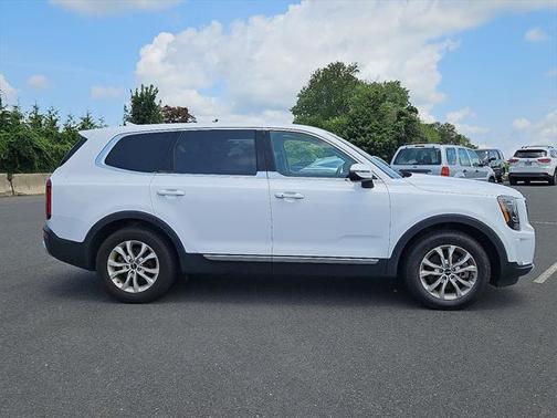 2022 Kia Telluride LX